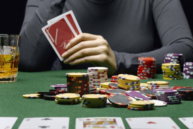 Как да подобрим играта си на онлайн покер?